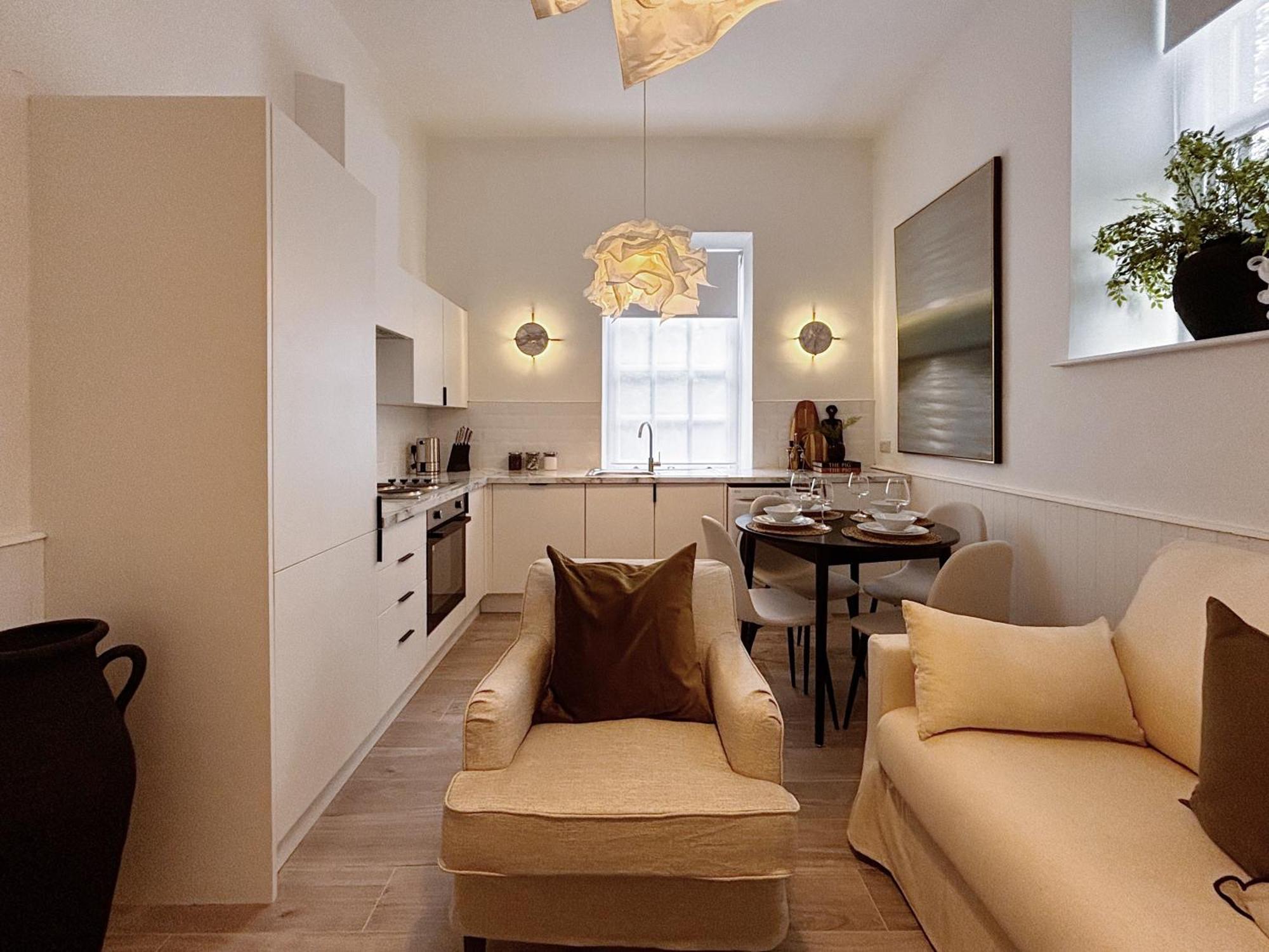 2 Bedroom