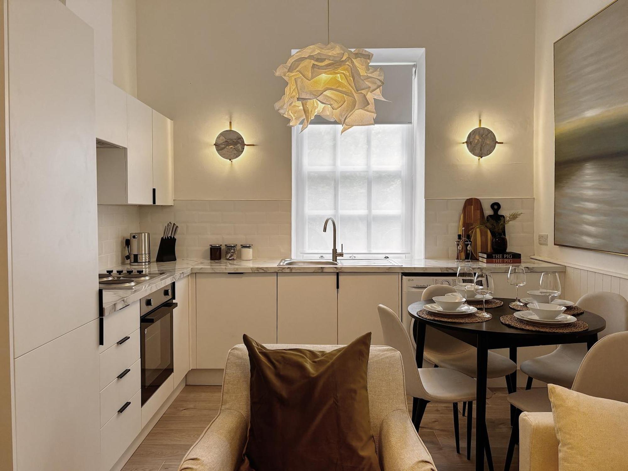 2 Bedroom Apartment *
